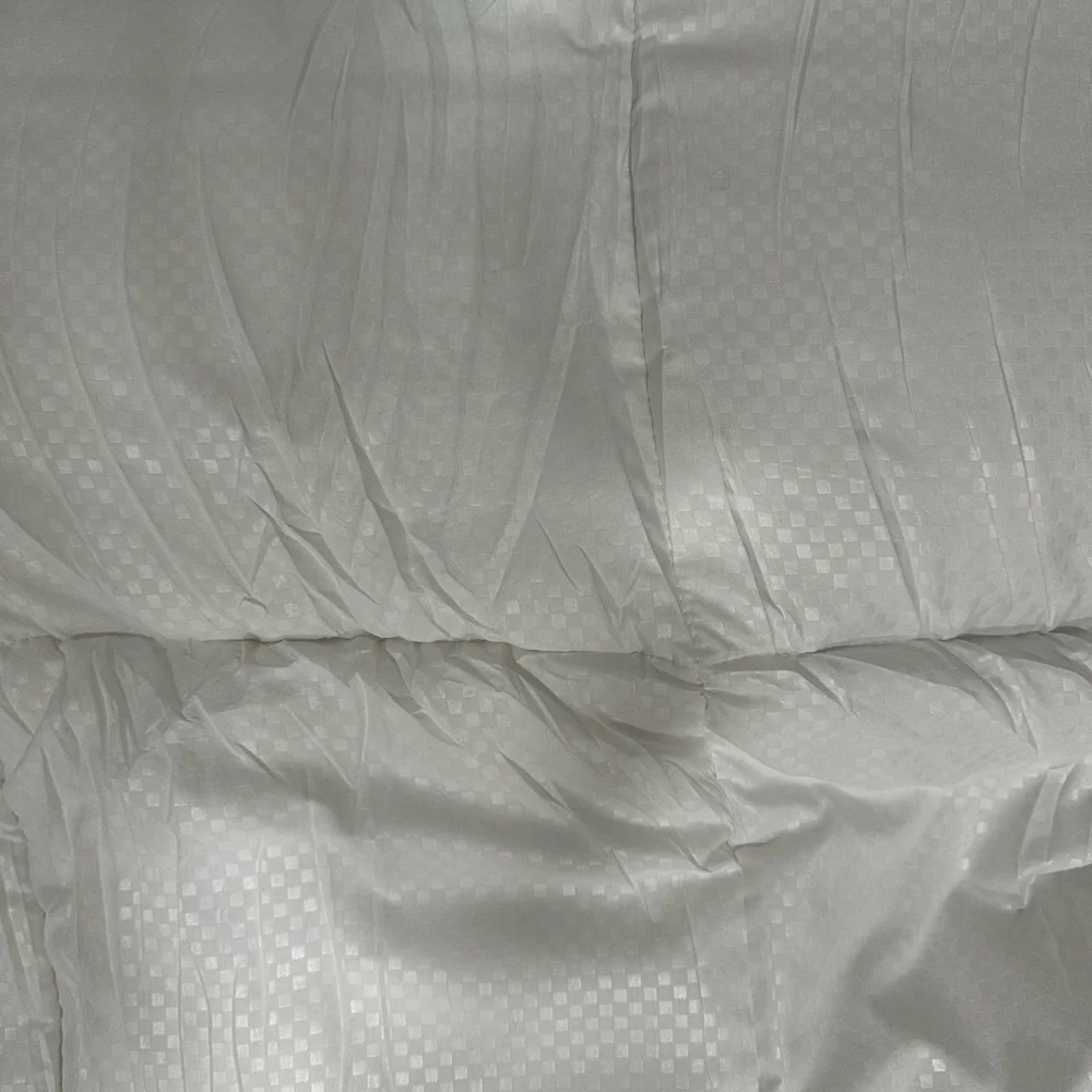 King Size Waterproof Mattress Protector Quilted, Breathable Ultra-Soft Fillin ne